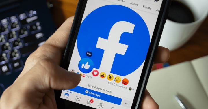 How to Log into Multiple Facebook Accounts on One Device.jpg